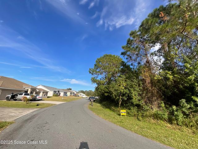 1012 Tide Road SE, Palm Bay, FL 32909