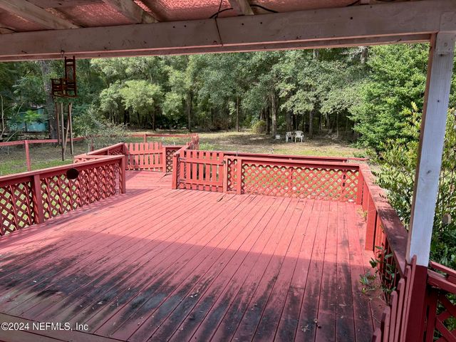 8232 SWAN LAKE Road, Melrose, FL 32666