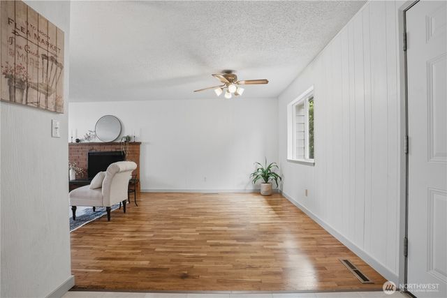 360 Tremont Street W, Port Orchard, WA 98366