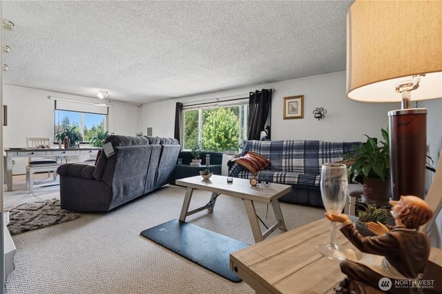 360 Tremont Street W, Port Orchard, WA 98366