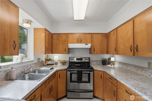 360 Tremont Street W, Port Orchard, WA 98366
