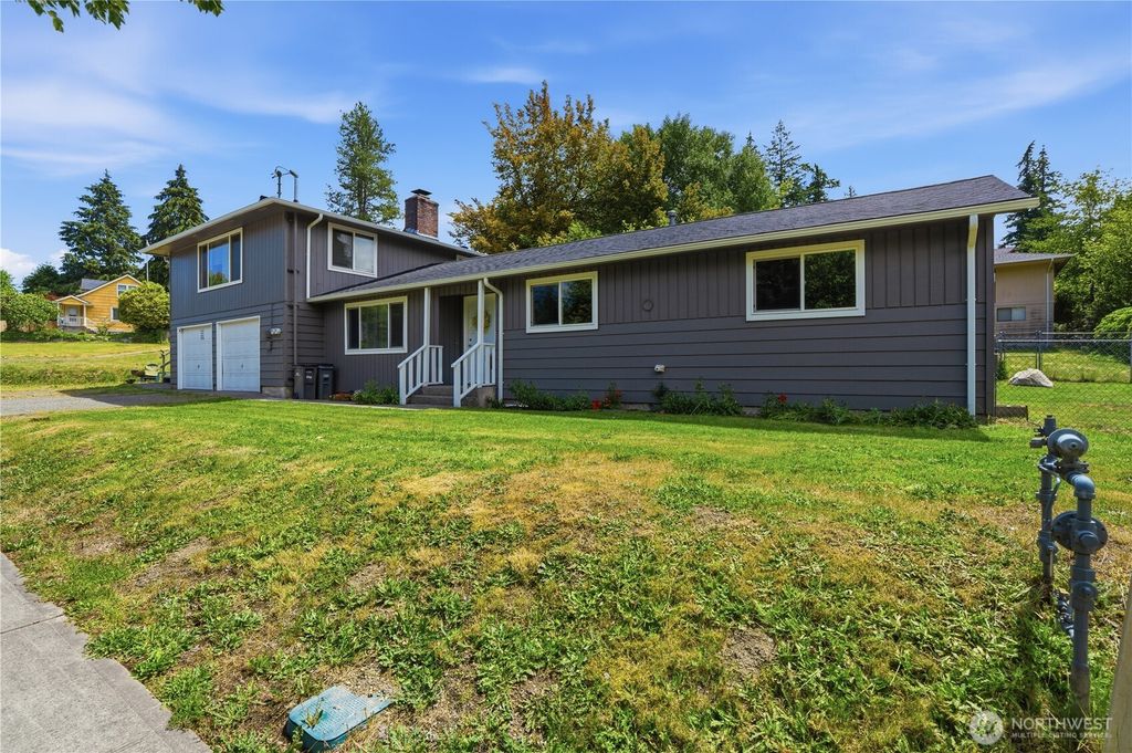 360 Tremont Street W, Port Orchard, WA 98366