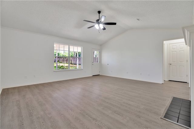 1762 Oxford Place, Springdale, AR 72764