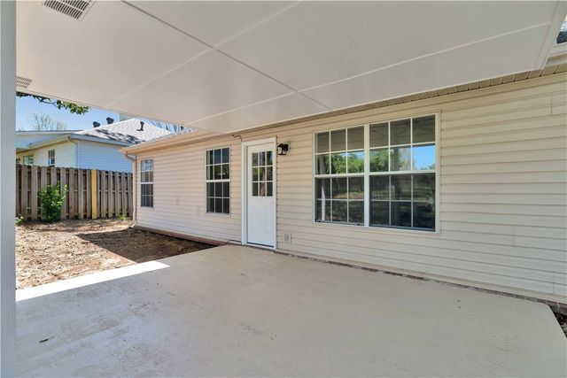 1762 Oxford Place, Springdale, AR 72764