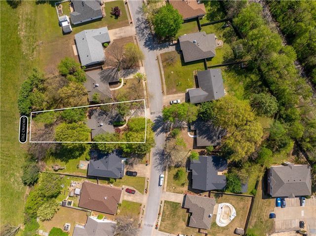 1762 Oxford Place, Springdale, AR 72764