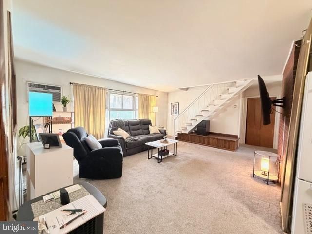 20 NEPTUNE LN, Levittown, PA 19054