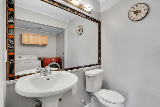 15217 W POND WOODS DRIVE, Tampa, FL 33618