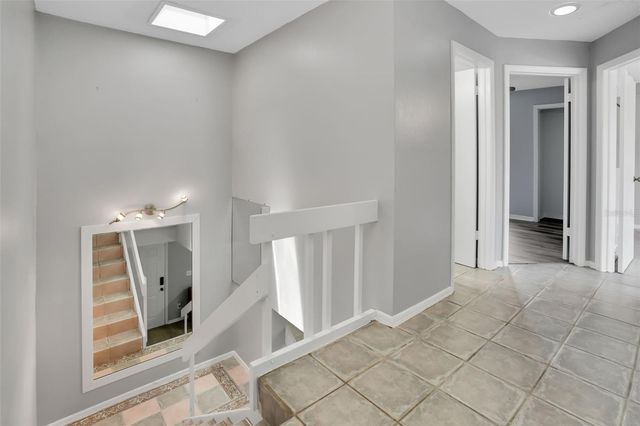15217 W POND WOODS DRIVE, Tampa, FL 33618