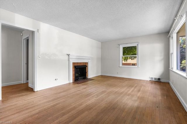 104 Azalea Drive, Winston-salem, NC 27105