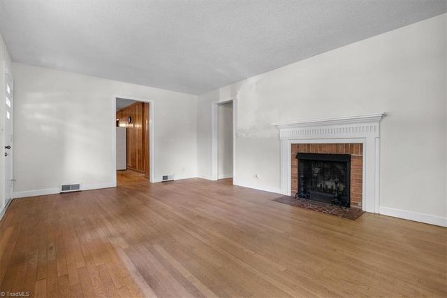 104 Azalea Drive, Winston-salem, NC 27105