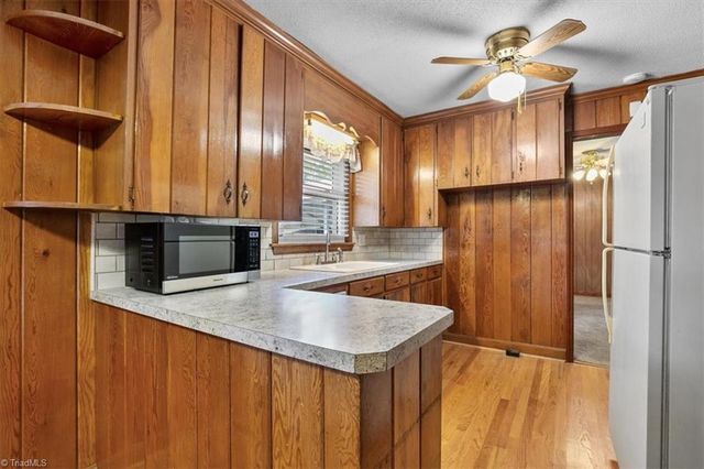 104 Azalea Drive, Winston-salem, NC 27105