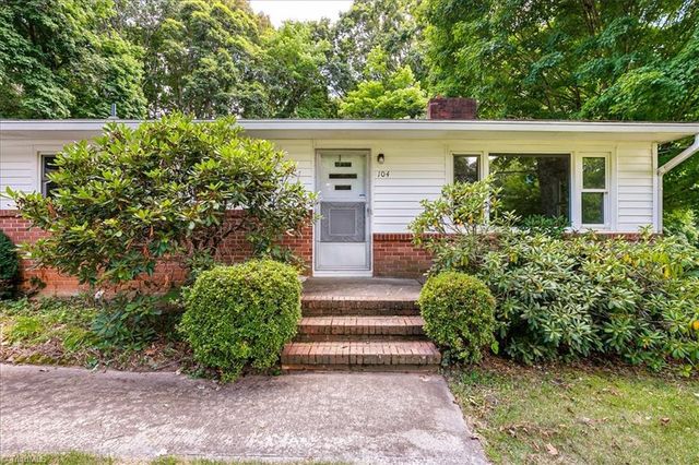 104 Azalea Drive, Winston-salem, NC 27105