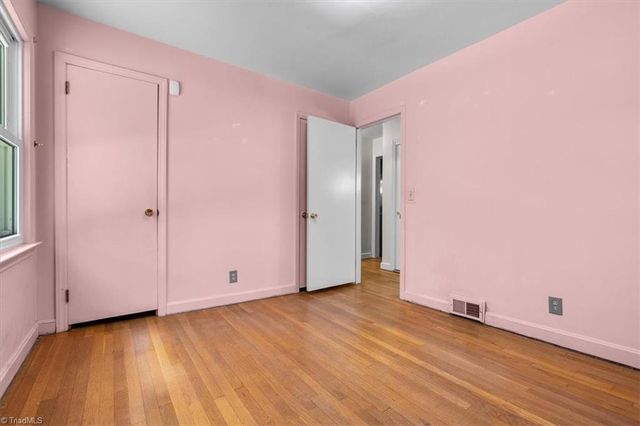 104 Azalea Drive, Winston-salem, NC 27105