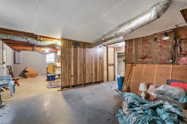 104 Azalea Drive, Winston-salem, NC 27105