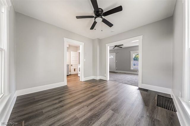 703 E River Street, Elyria, OH 44035