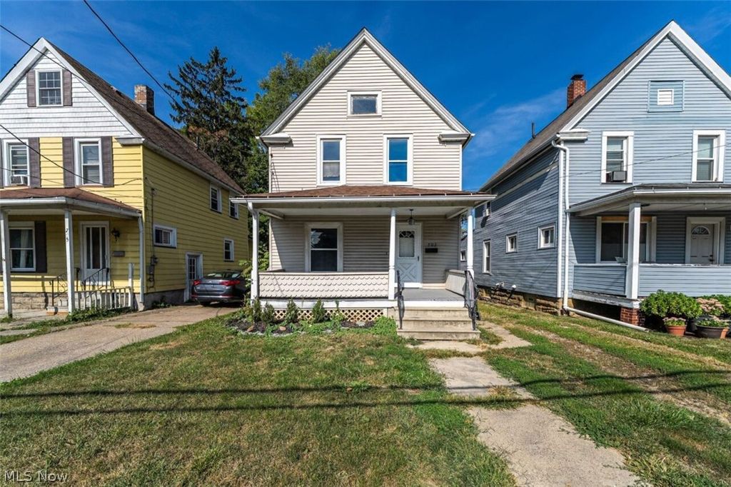 703 E River Street, Elyria, OH 44035