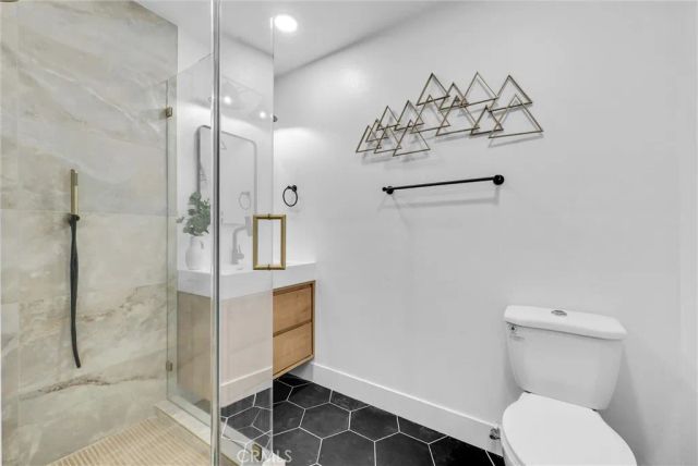 13021 Flint, Santa Ana, CA 92705
