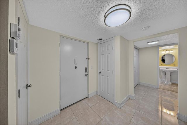 4702 Fountains Drive S 205, Lake Worth, FL 33467