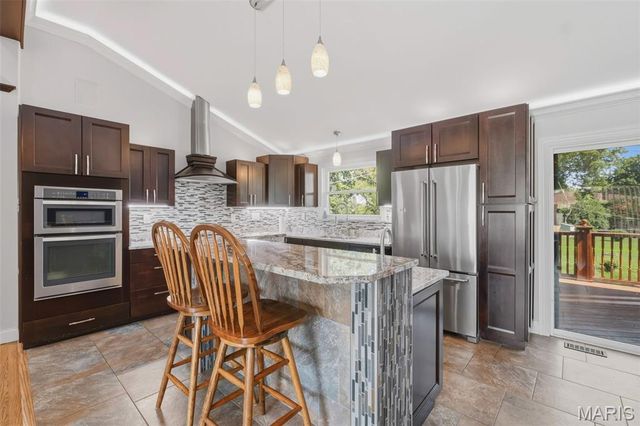 4657 Skyridge Court, St Louis, MO 63128