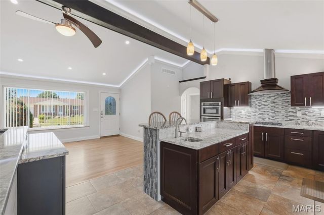 4657 Skyridge Court, St Louis, MO 63128