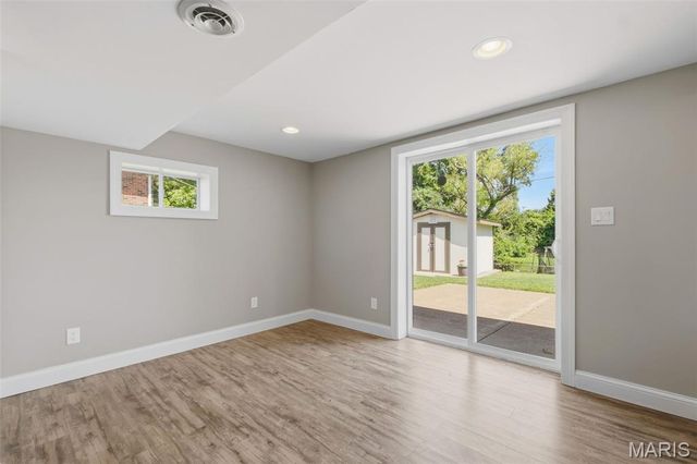 4657 Skyridge Court, St Louis, MO 63128