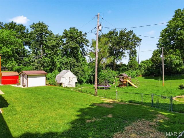 4657 Skyridge Court, St Louis, MO 63128