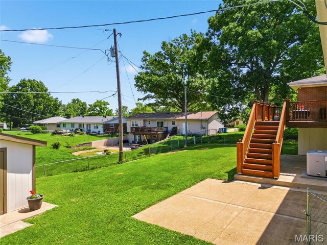 4657 Skyridge Court, St Louis, MO 63128