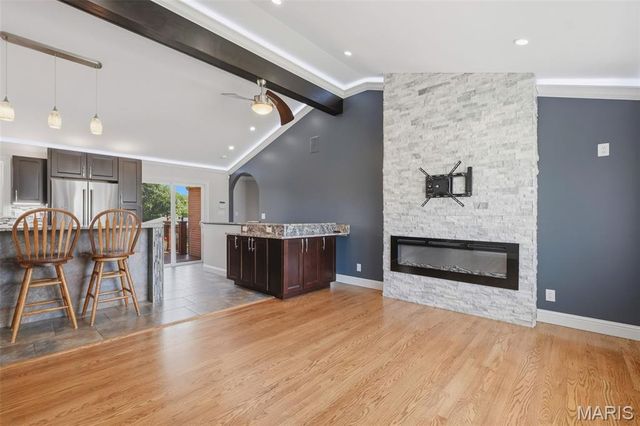 4657 Skyridge Court, St Louis, MO 63128