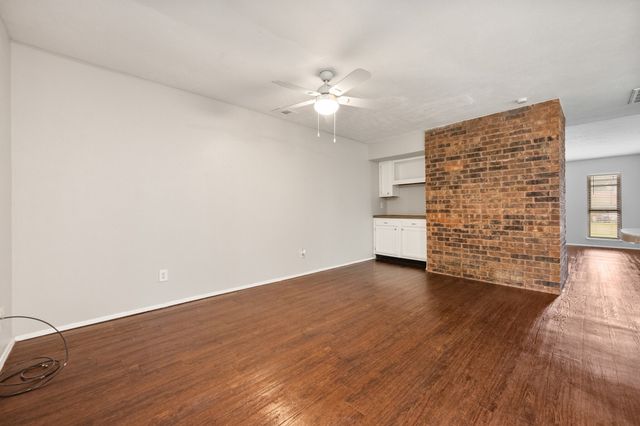 6606 Greenfield Drive, Arlington, TX 76016
