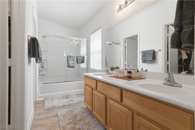 8745 Traveling Breeze Avenue 101, Las Vegas, NV 89178