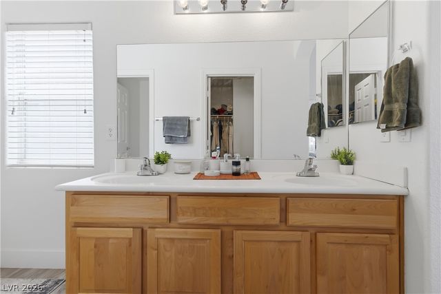 8745 Traveling Breeze Avenue 101, Las Vegas, NV 89178