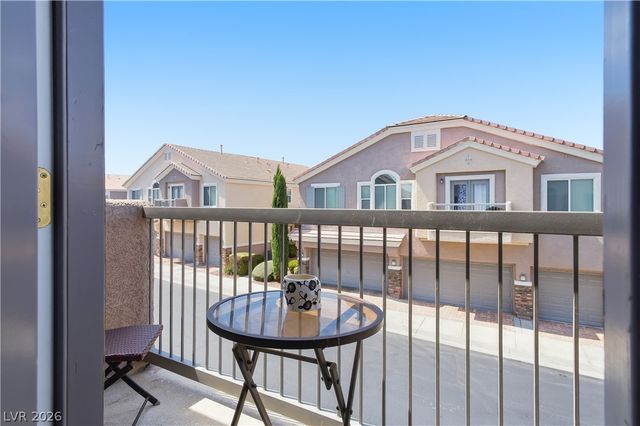 8745 Traveling Breeze Avenue 101, Las Vegas, NV 89178
