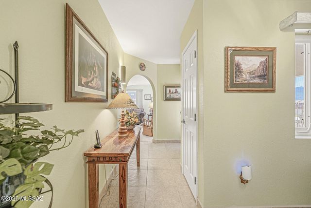 970 W Camino Sagasta, Green Valley, AZ 85622