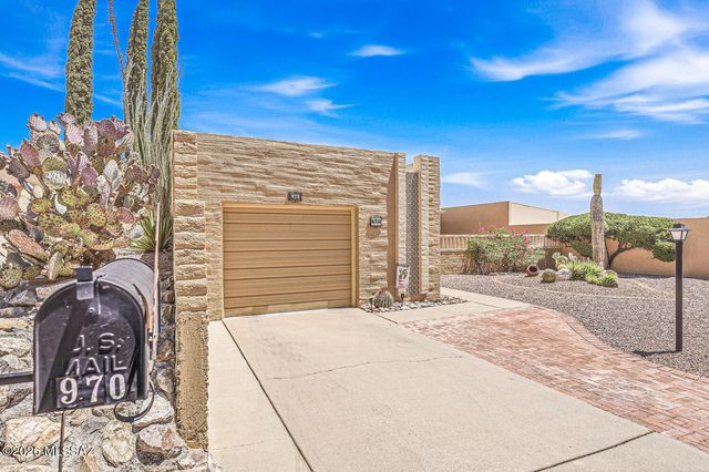 970 W Camino Sagasta, Green Valley, AZ 85622
