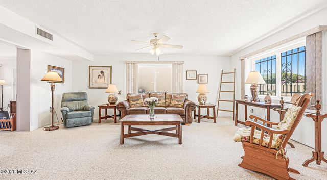970 W Camino Sagasta, Green Valley, AZ 85622