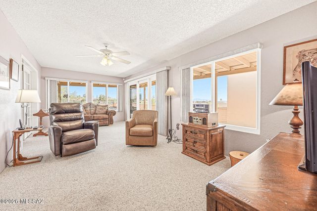 970 W Camino Sagasta, Green Valley, AZ 85622
