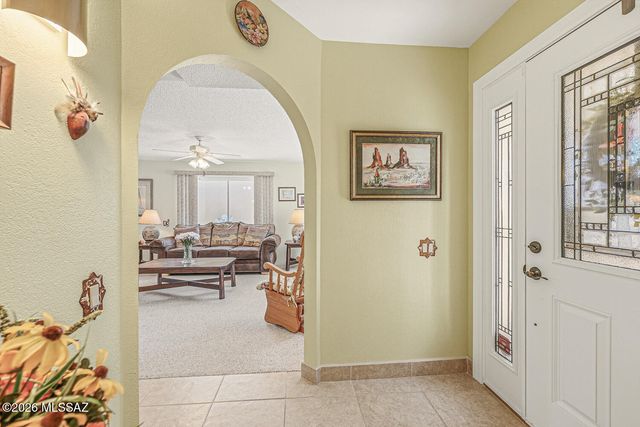970 W Camino Sagasta, Green Valley, AZ 85622