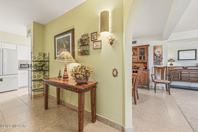 970 W Camino Sagasta, Green Valley, AZ 85622