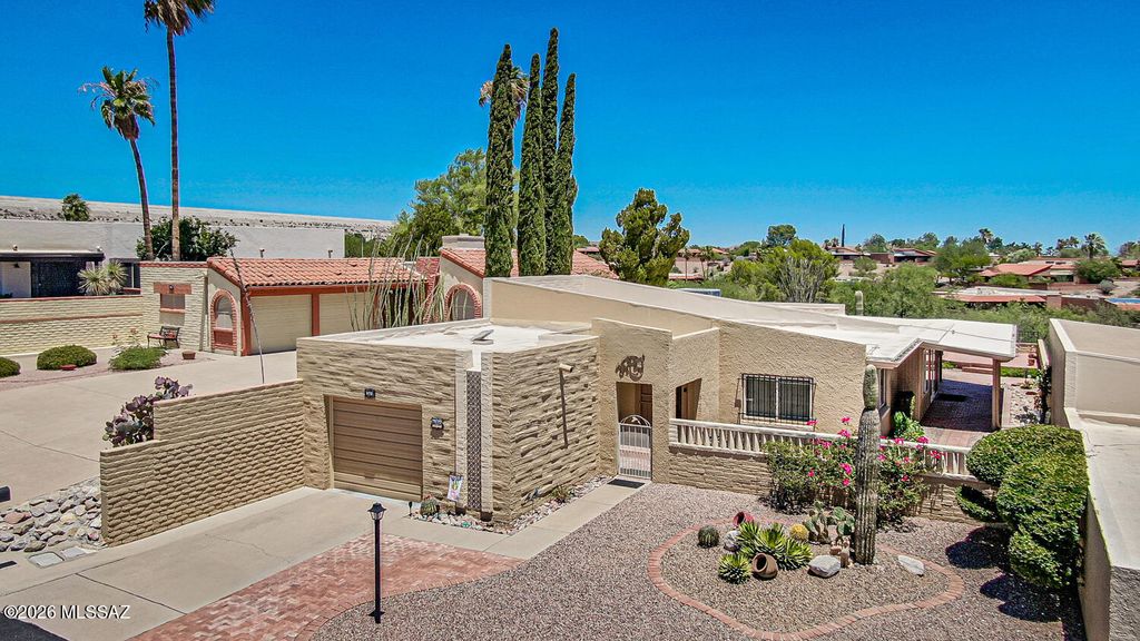 970 W Camino Sagasta, Green Valley, AZ 85622