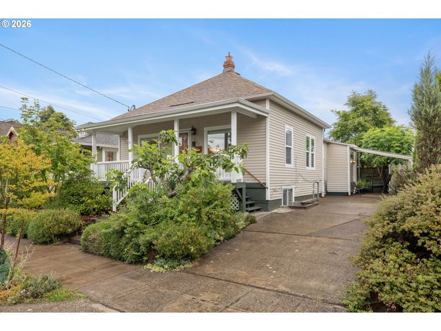 522 Ne SUMNER St, Portland, OR 97211