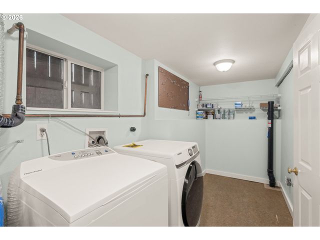 522 Ne SUMNER St, Portland, OR 97211