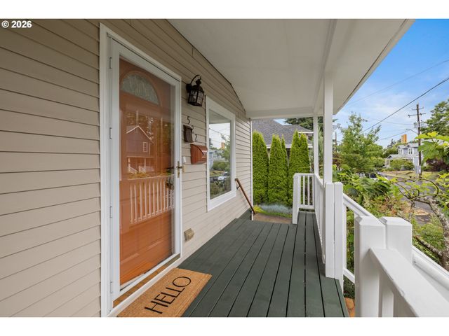 522 Ne SUMNER St, Portland, OR 97211