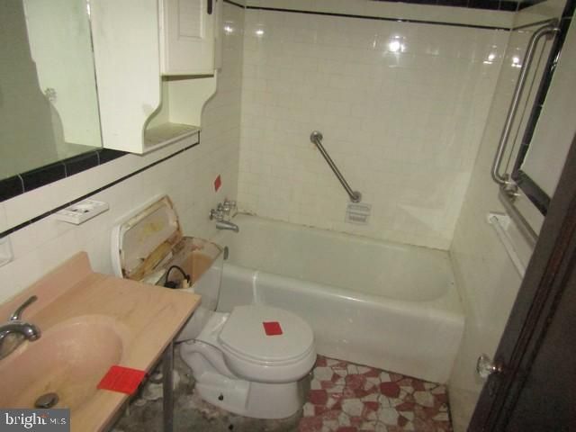 518 OGLETHORPE ST NW, Washington, DC 20011