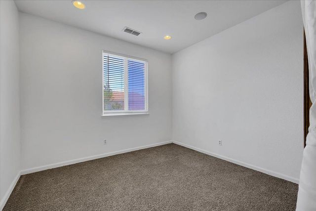 1670 Guildford Way, Plumas Lake, CA 95961