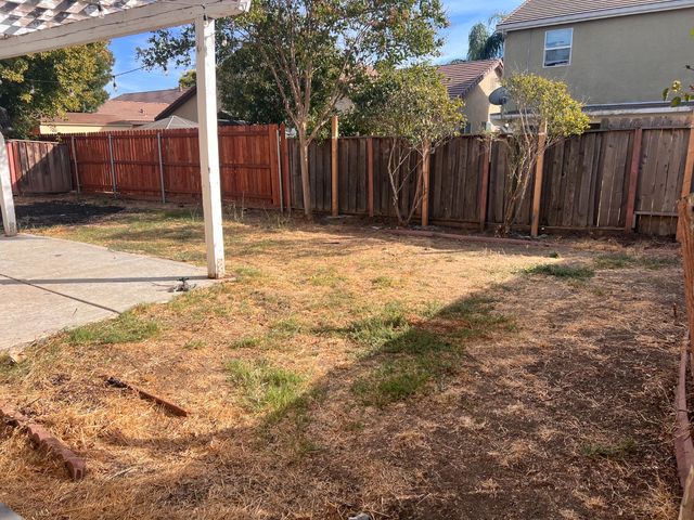 1670 Guildford Way, Plumas Lake, CA 95961