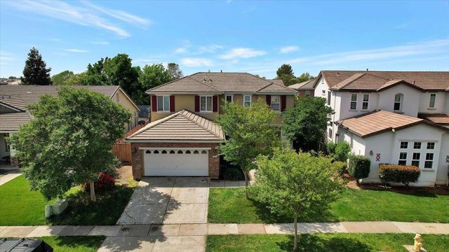 1670 Guildford Way, Plumas Lake, CA 95961