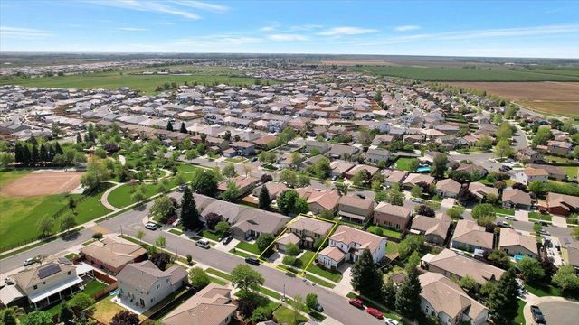 1670 Guildford Way, Plumas Lake, CA 95961