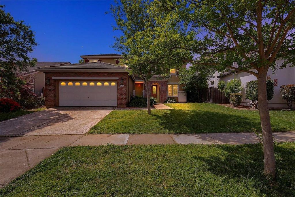 1670 Guildford Way, Plumas Lake, CA 95961