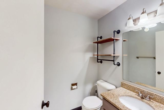 7401 Landau Drive 7401, Bloomington, MN 55438