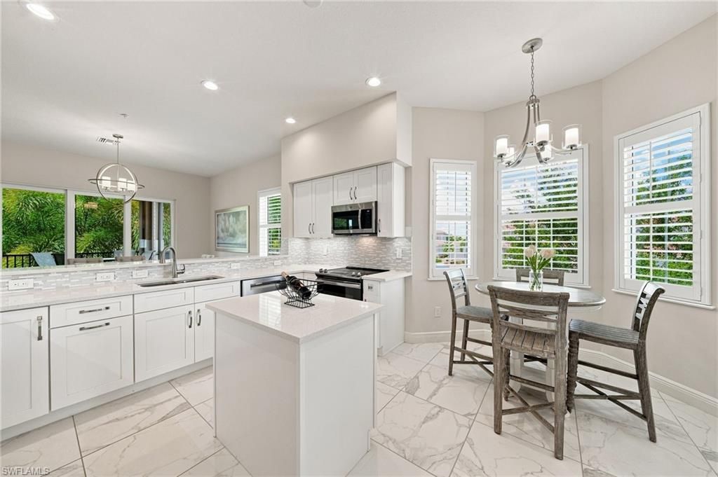 605 El Camino Real 14202, NAPLES, FL 34119 — photo 2